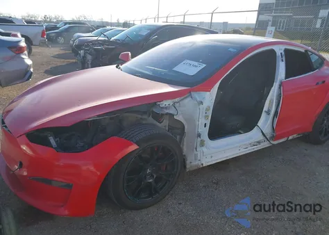 2022 Tesla Model S Dual Motor All-Wheel Drive z USA, uszkodzony, nr VIN 5YJSA1E56NF471787